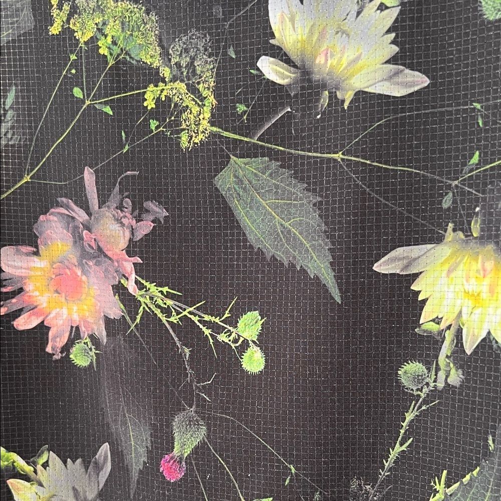 Like New! OISELLE Floral Sleeveless Women's Top Pockets in Size 4 - Picture 3 of 12
